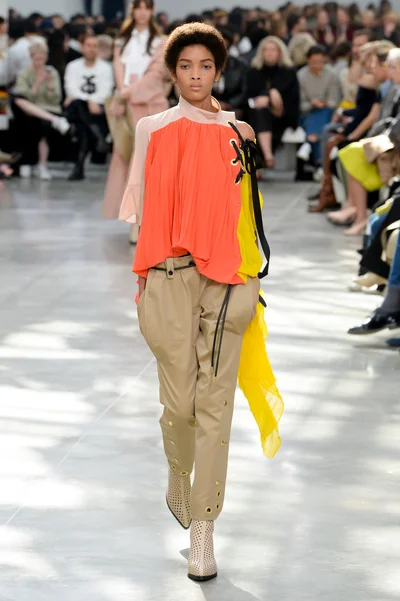 Look 9